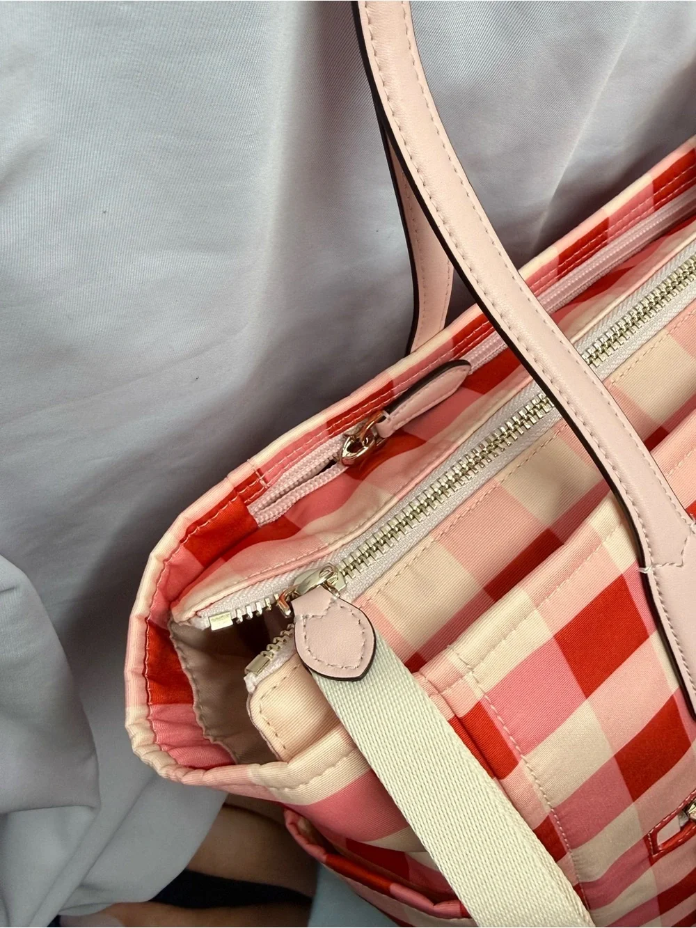 (new+tag) Kate Spade Large Gingham Tote Front Zip Pocket, Double Compartment